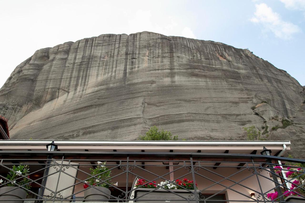 Under The Rocks Meteora Panoramic View Villa Kalambaka Exterior photo