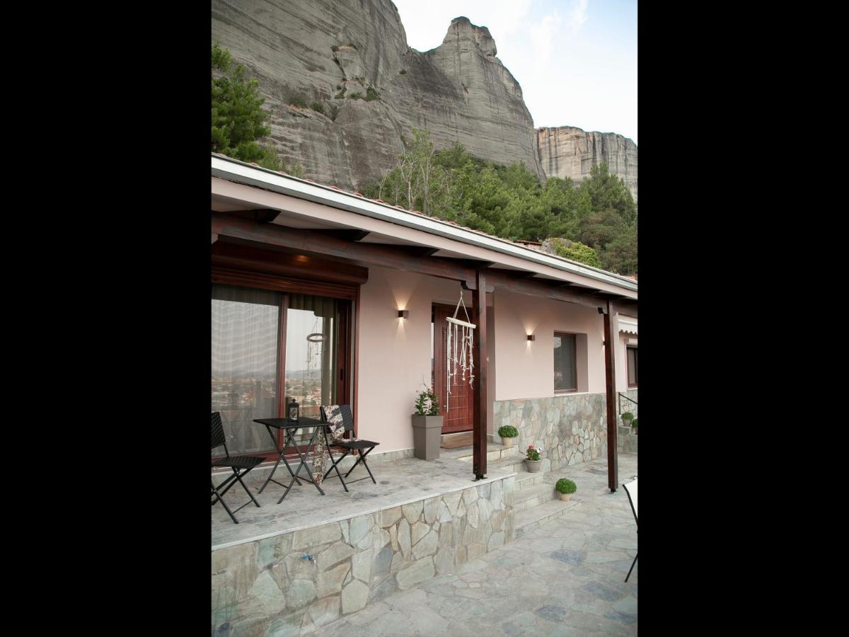 Under The Rocks Meteora Panoramic View Villa Kalambaka Exterior photo